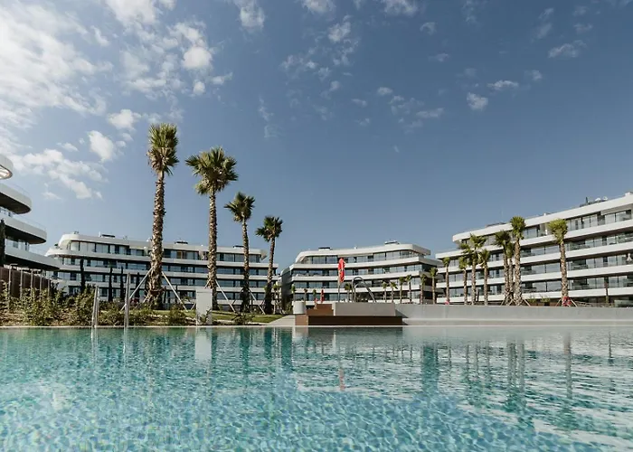Vivi Homes - Sunset Pool, Sauna, Gym & Beach