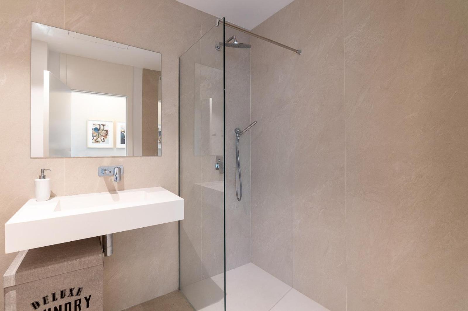 Vivi Homes - Sunset Pool, Sauna, Gym &