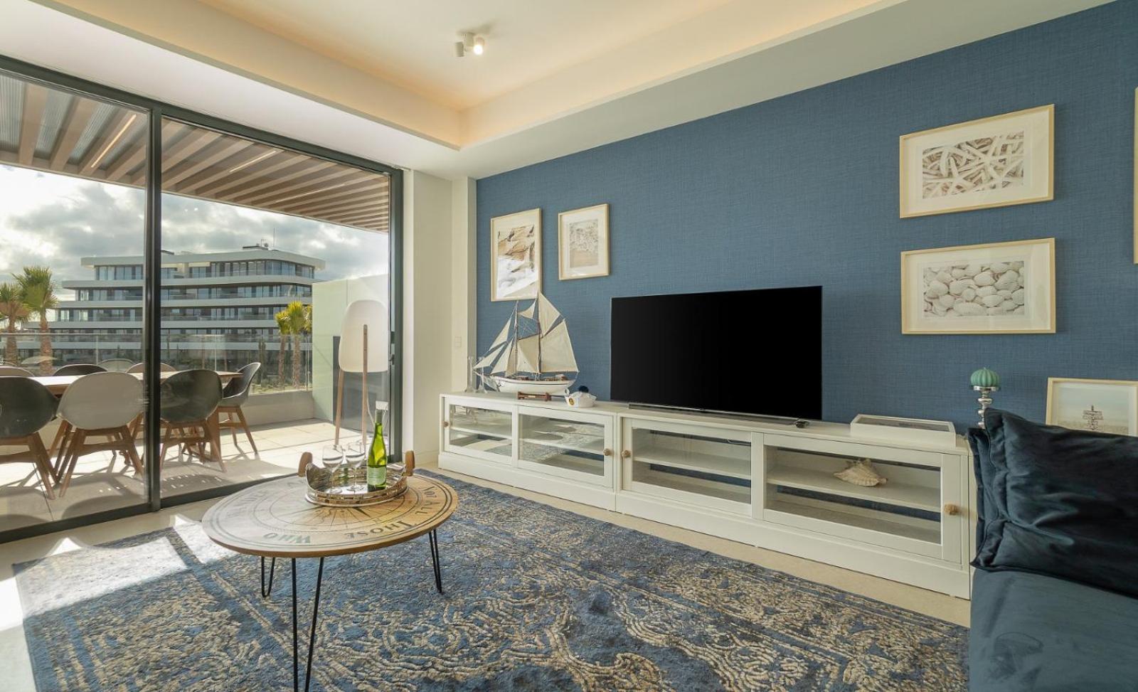 Vivi Homes - Sunset Pool, Sauna, Gym & Apartamento