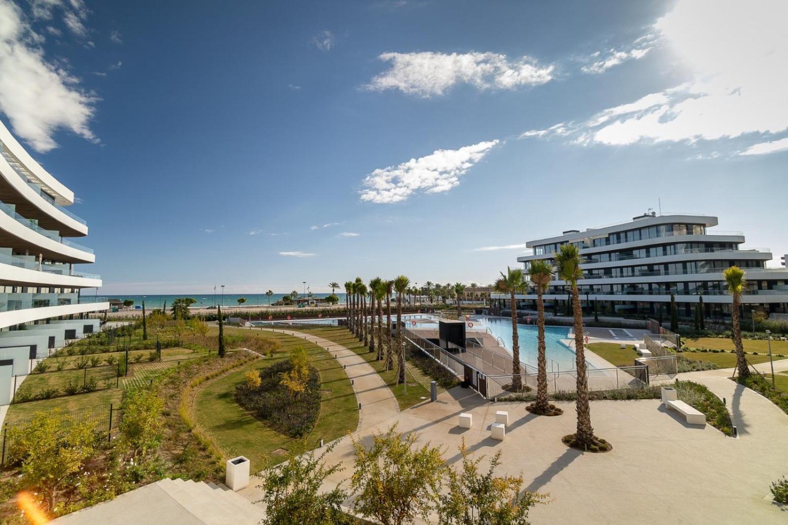 Apartment Vivi Homes - Sunset Pool, Sauna, Gym &